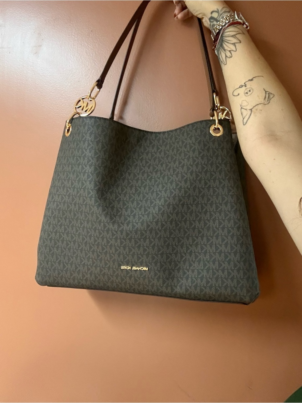 Michael Kors Christina Tote with Gold Hardware OFFERS ACCEPTED